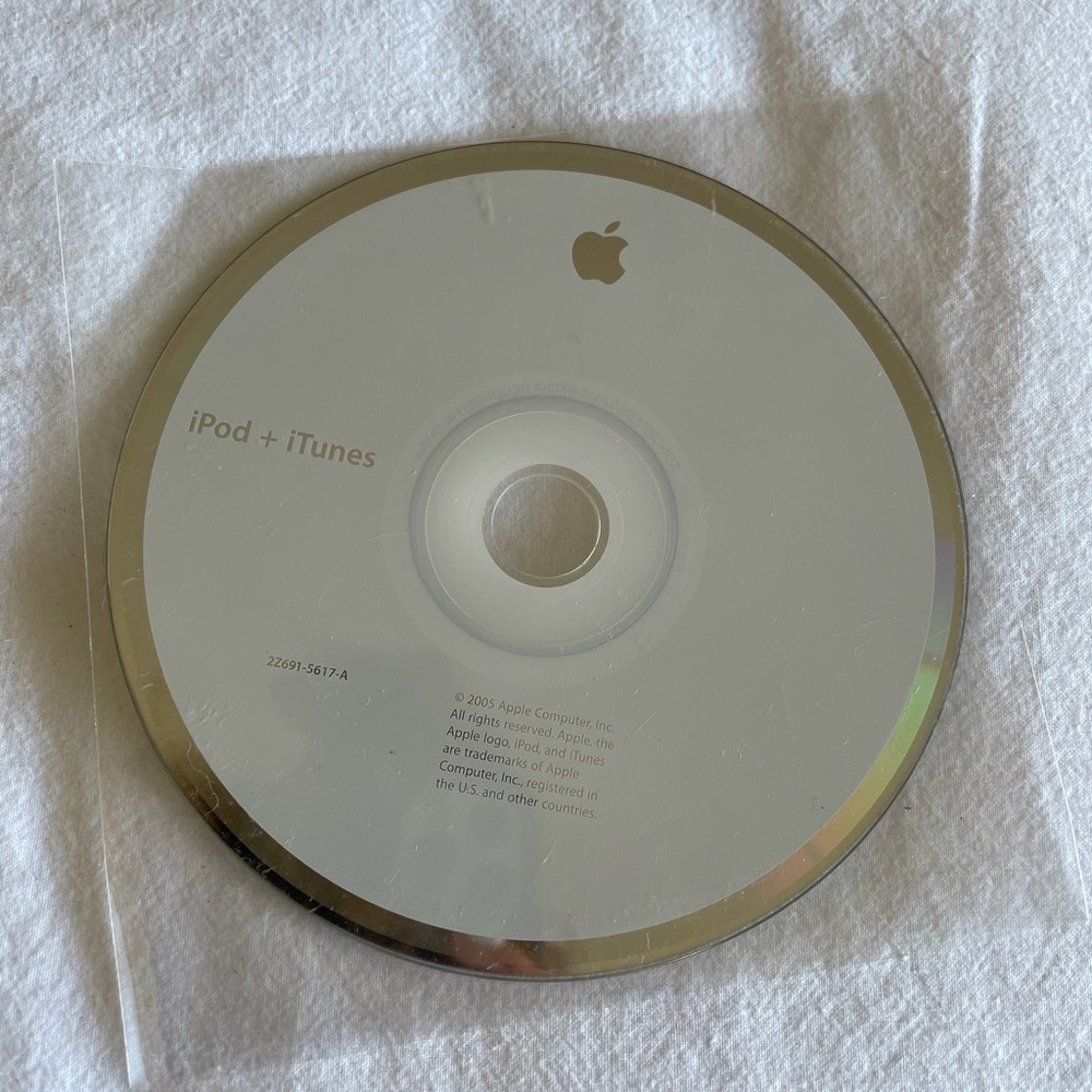 Vintage 2005 Apple iPod iTunes Install CD 2Z691-5617-A Unopened Collectible